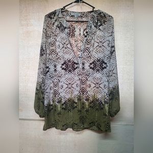 "Chaus" womens blouse.